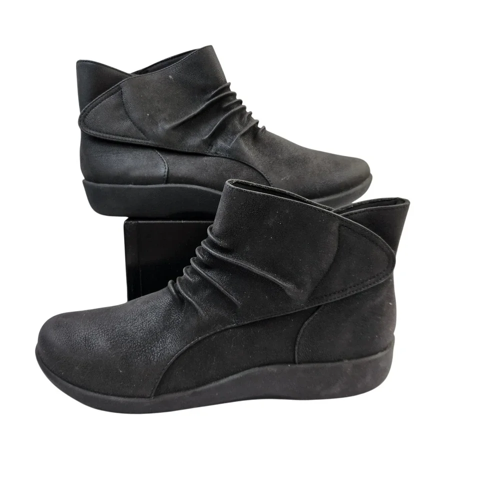 Clarks Sillian Sway Cloudsteppers Womens 9.5 M Black‎ Ankle Boots Comfort Shoes